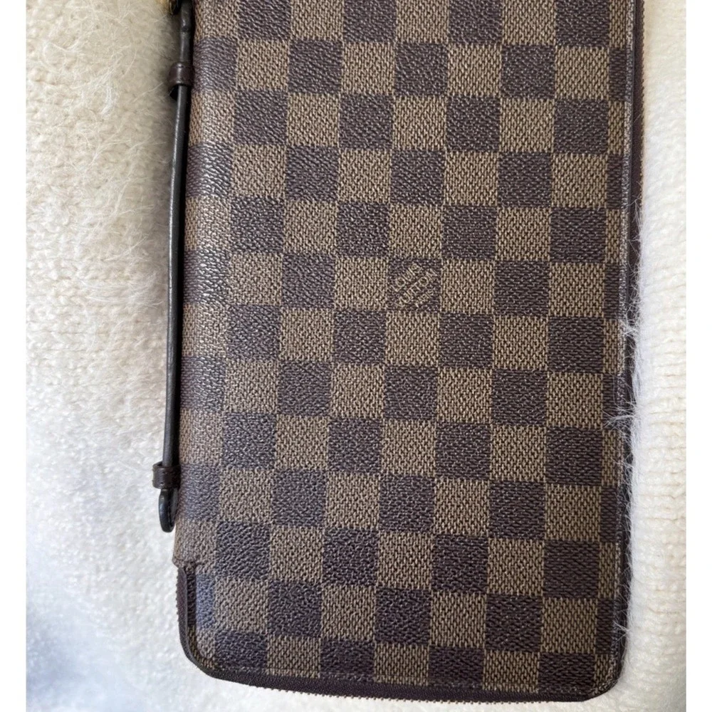 RARE Authentic Louis Vuitton Damier Ebene Travel Voyage Wallet Pochette‎ Porte